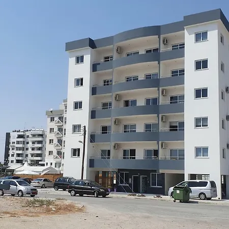 City Heights Apartment Larnaca